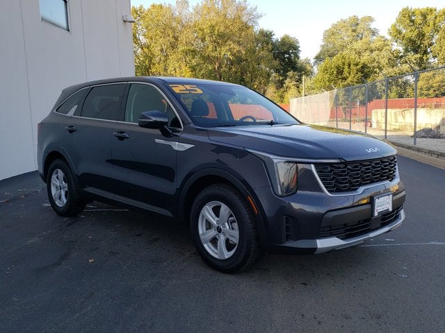 2025 Kia Sorento LX